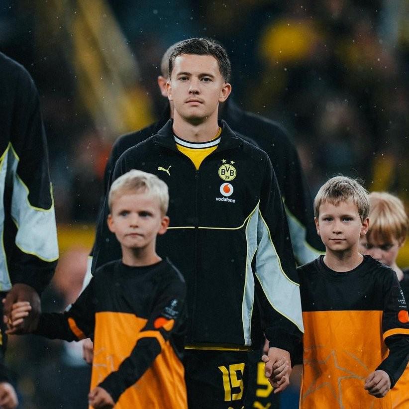 Góc Nhìn J88: Dortmund chính thức: Karetsas rời sân vì vấn đề tuần hoàn máu, đã đến bệnh viện 